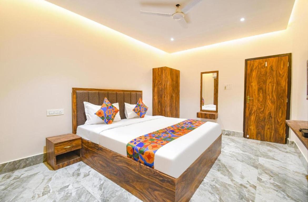 Hotel Whitehouse Ac Family Room Agra  Exteriér fotografie