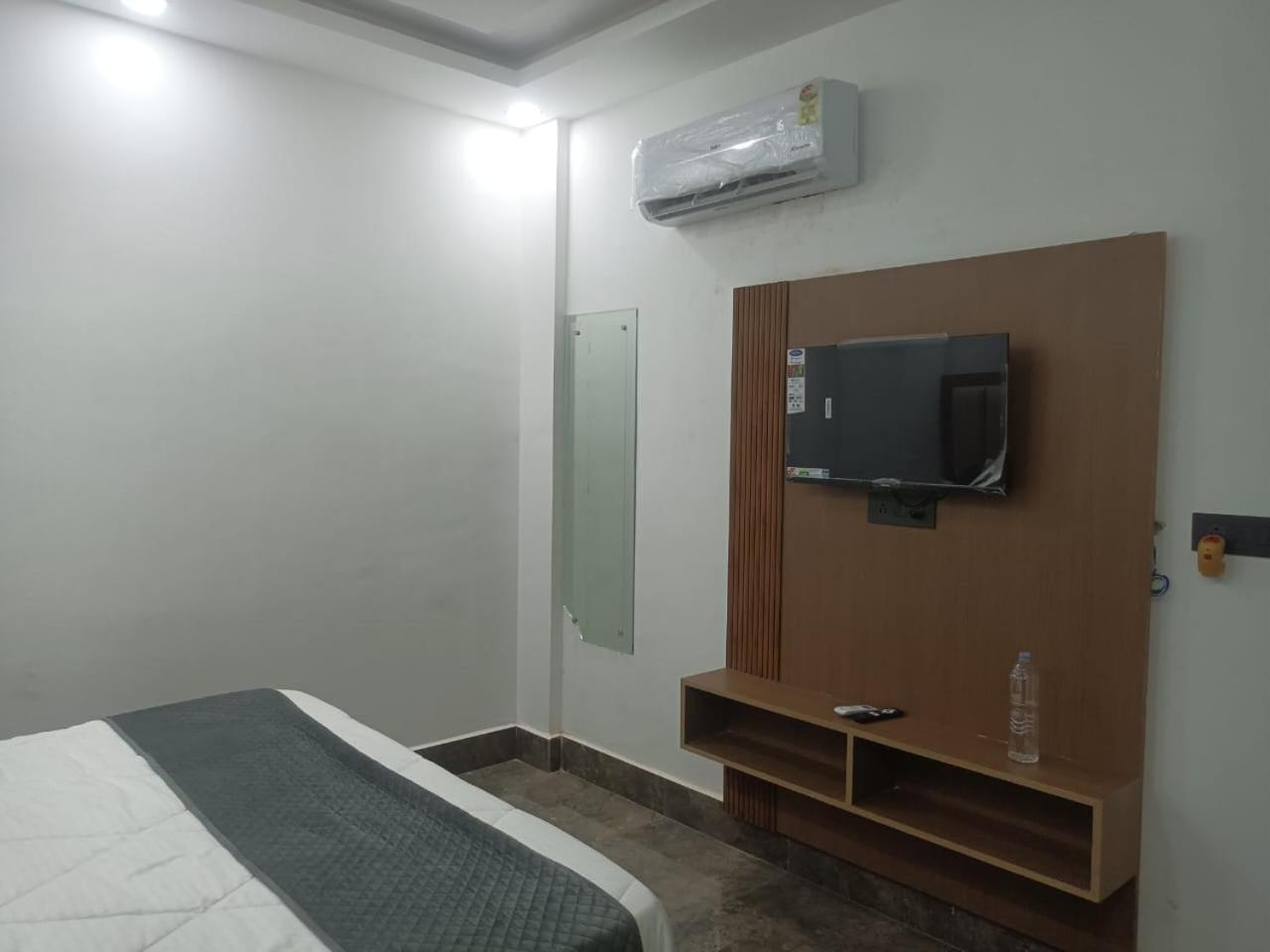 Hotel Whitehouse Ac Family Room Agra  Exteriér fotografie
